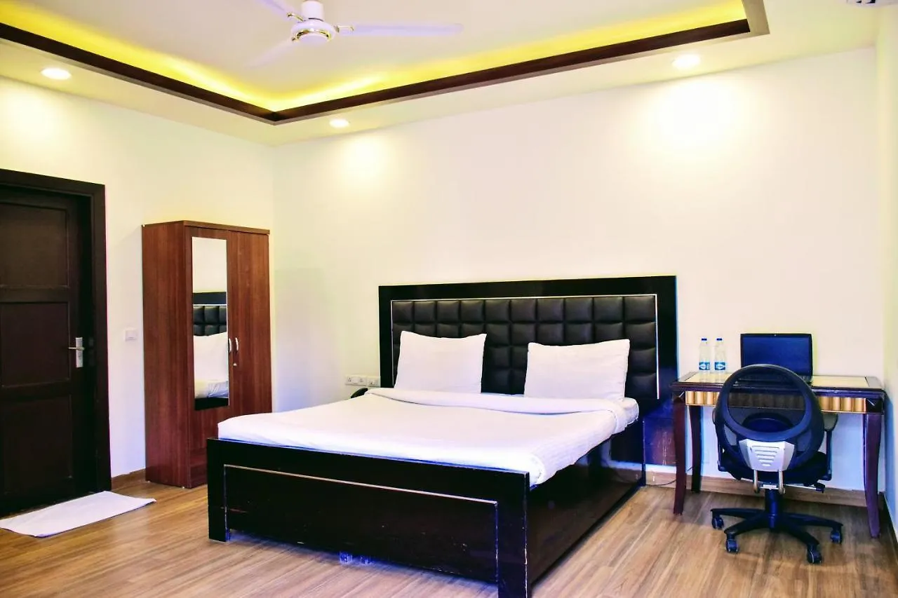 Hotel When In Gurgaon - Service Apartments, Next To Artemis Hospital