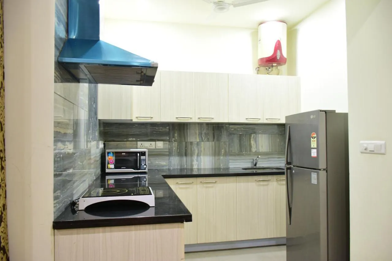 When In Gurgaon - Service Apartments, Next To Artemis Hospital 3*,