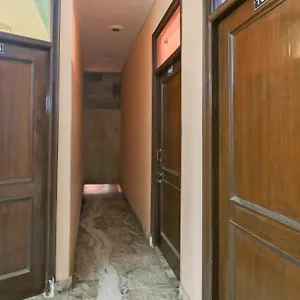 Oyo Flagship 81132 Vansh Residency 3* Chandigarh